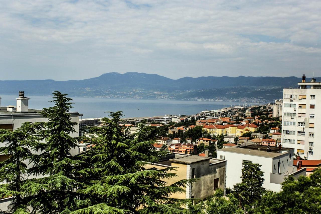 Leelee Apartment Rijeka Ngoại thất bức ảnh